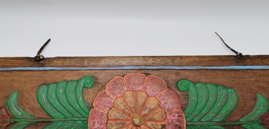 OSMANLI DÖNEMİ TAMAMI EL OYMA İŞÇİLİKLİ AHŞAP DOLAP KAPAĞI