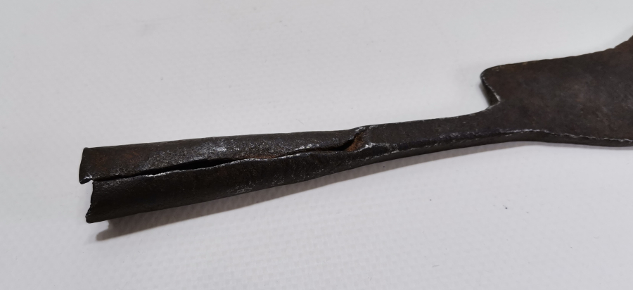 OSMANLI DÖNEMİ TIRPAN FORMUNDA YAPILMIŞ ŞEKER KIRACAĞI