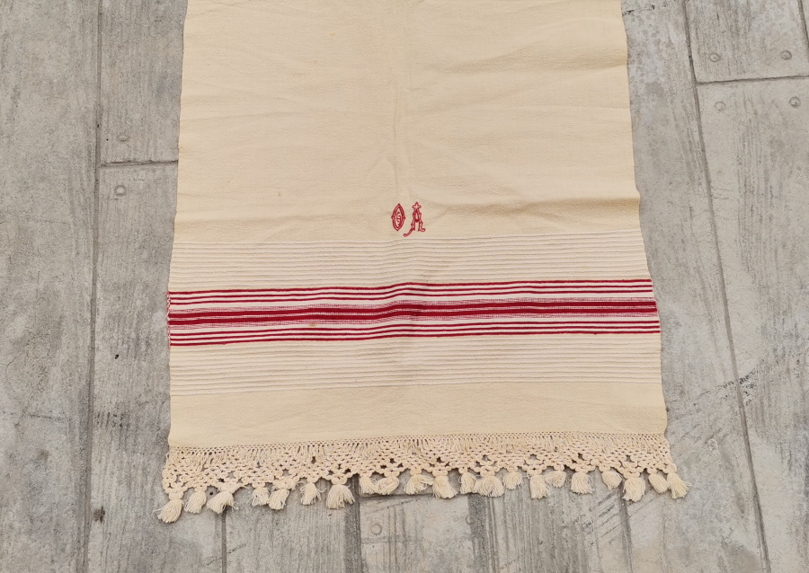 OSMANLI DÖNEMİ ÜZERİNDE RUMCA İNİSİYAL BULUNAN BÜYÜK BOY HAVLU