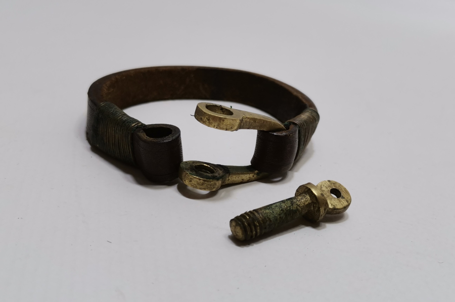 OSMANLI DÖNEMİ VİDALI KABADAYI BİLEKLİĞİ