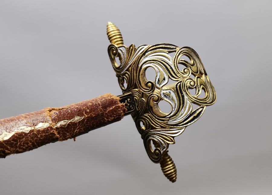 TOLEDO YAPIMI ORJİNAL KININDA ANTİKA ZARF AÇACAĞI