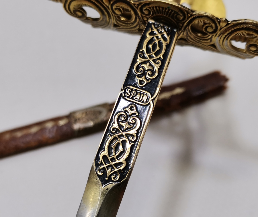 TOLEDO YAPIMI ORJİNAL KININDA ANTİKA ZARF AÇACAĞI