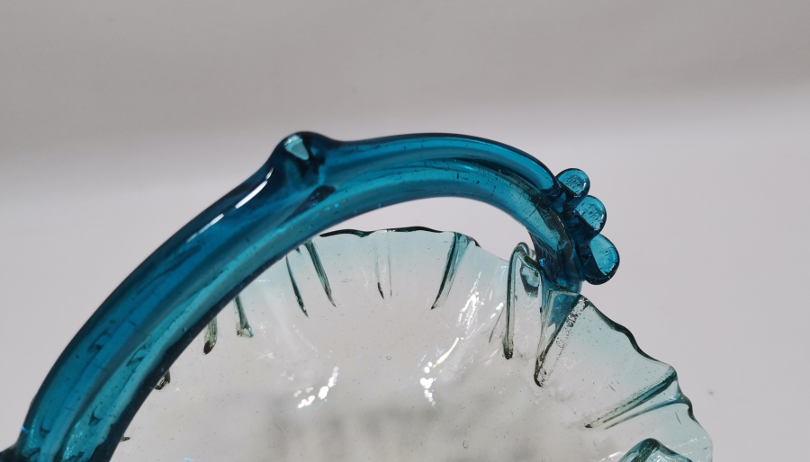 ANTİKA KOPARMA İŞÇİLİKLİ CAM BAYRAM ŞEKERLİĞİ