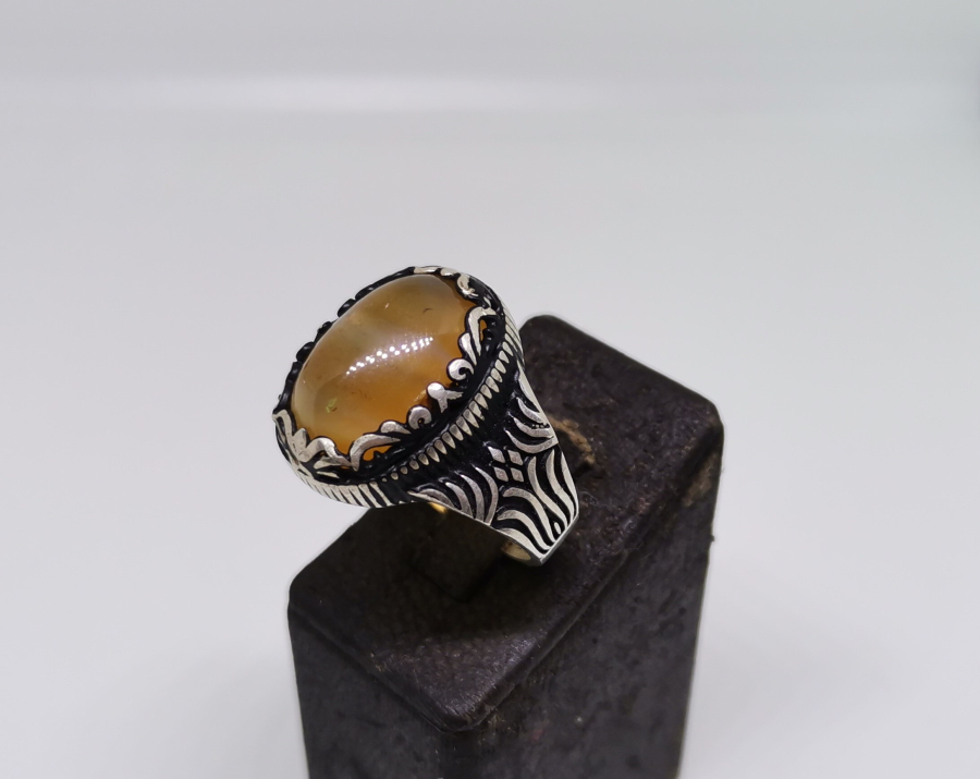 BAL AKİK TAŞLI GÜMÜŞ ERKEK YÜZÜĞÜ