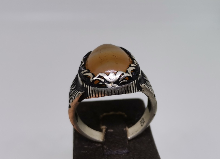 BAL AKİK TAŞLI GÜMÜŞ ERKEK YÜZÜĞÜ