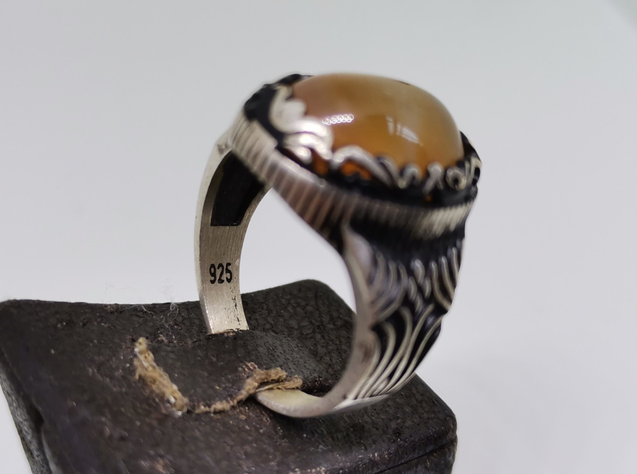 BAL AKİK TAŞLI GÜMÜŞ ERKEK YÜZÜĞÜ