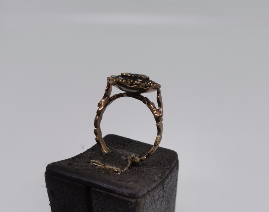 ELMAS TAŞLI DAMLA MODEL YÜZÜK