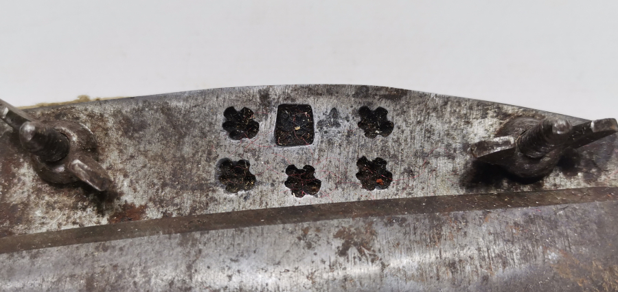 ÜZERİ OSMANLICA DAMGALI ÇOK NADİR HEREKE İŞİ HALI MAKASI