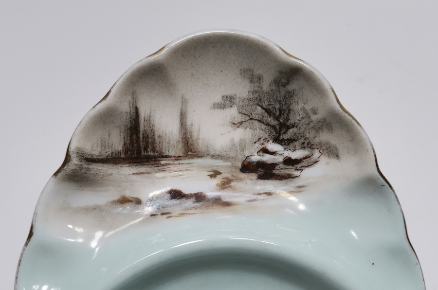 ALTIN VARAKLI ANTİKA PORSELEN İKRAMLIK