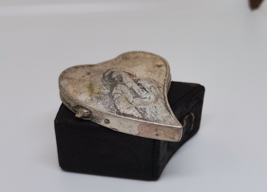 ANTİKA GÜMÜŞ İKONA PARÇASI