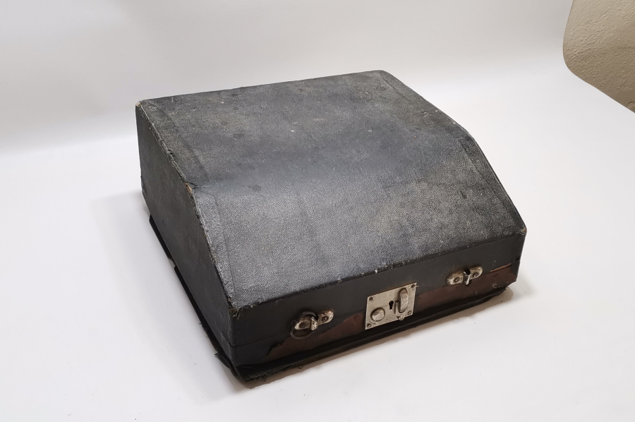 CUMHURİYET BAŞLARI ANTİKA KATİP DAKTİLOSU