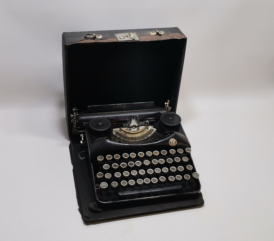 CUMHURİYET BAŞLARI ANTİKA KATİP DAKTİLOSU