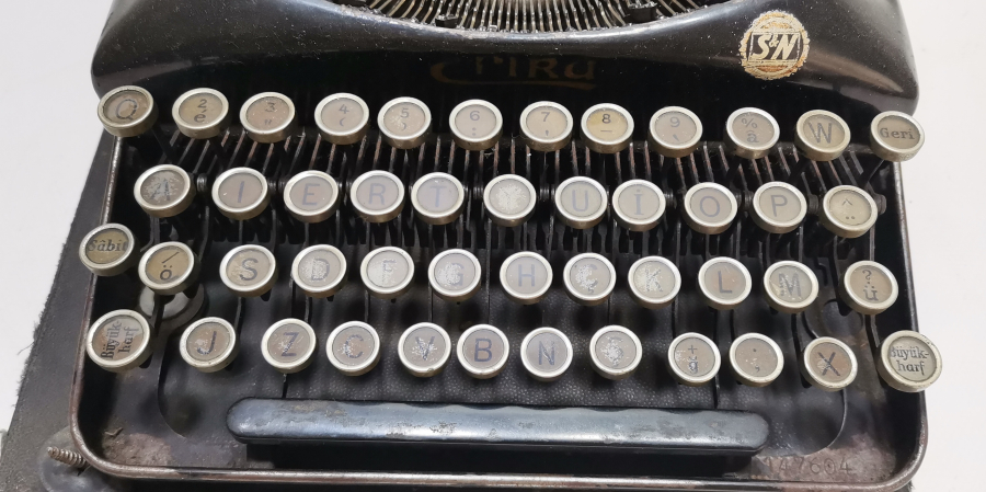 CUMHURİYET BAŞLARI ANTİKA KATİP DAKTİLOSU