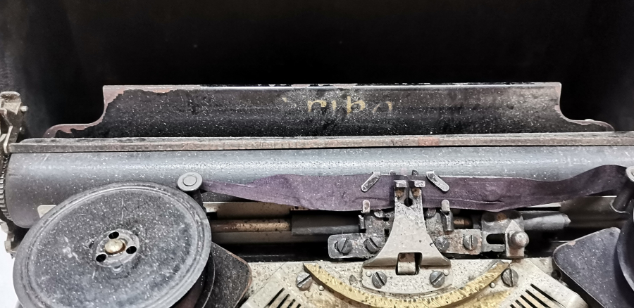 CUMHURİYET BAŞLARI ANTİKA KATİP DAKTİLOSU