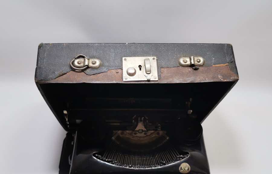 CUMHURİYET BAŞLARI ANTİKA KATİP DAKTİLOSU