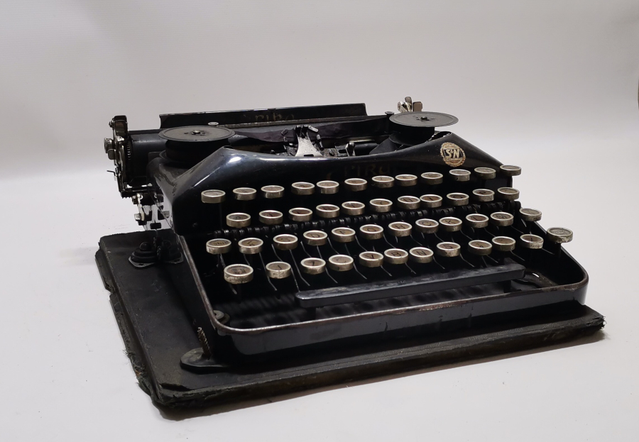 CUMHURİYET BAŞLARI ANTİKA KATİP DAKTİLOSU