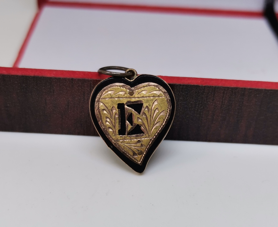 E HARFLİ ANTİKA ALTIN KOLYE UCU