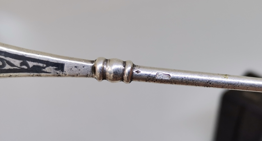 ORAK ÇEKİÇ DAMGALI SOVYET RUSYA YAPIMI SAVATLI GÜMÜŞ KAŞIK