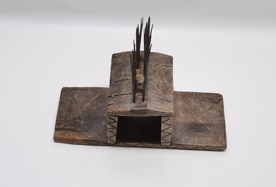 OSMANLI DÖNEMİ AHŞAPTAN MAMUL BÜYÜK BOY YÜN TARAĞI