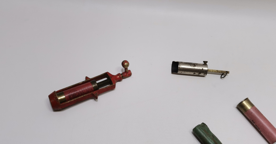 TAM TAKIM ANTİKA FİŞEK DOLDURMA ALETLERİ LOTU