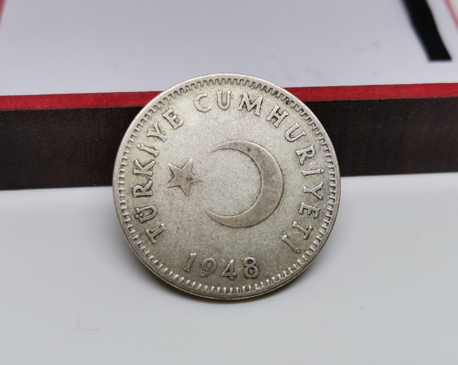 1948 YILI GÜMÜŞ 1 LİRA - TÜRKİYE CUMHURİYETİ'NİN TEDAVULDEKİ SON GÜMÜŞ PARASI