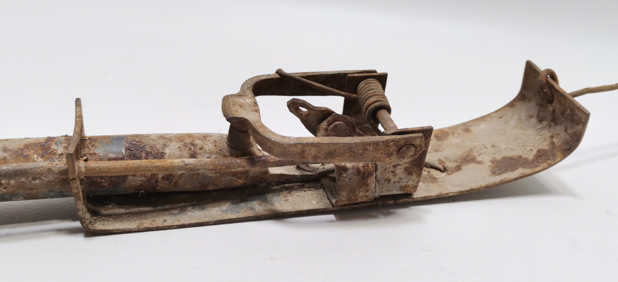 ANTİKA KÖSTEBEK TABANCASI