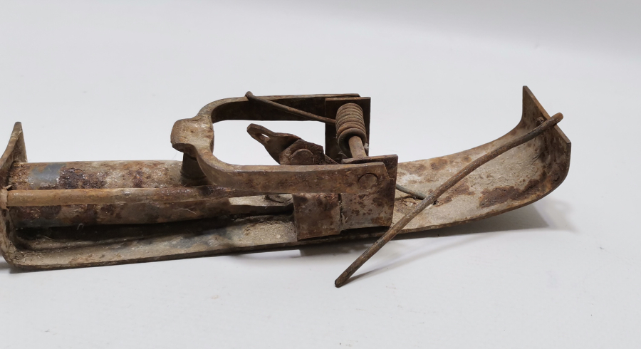 ANTİKA KÖSTEBEK TABANCASI