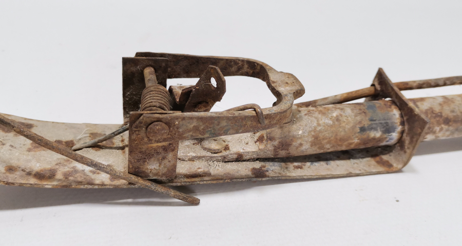 ANTİKA KÖSTEBEK TABANCASI