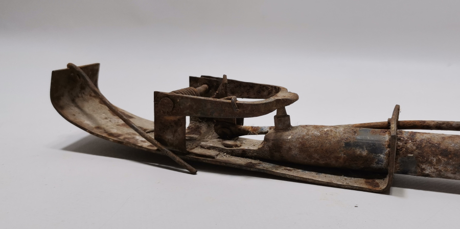 ANTİKA KÖSTEBEK TABANCASI