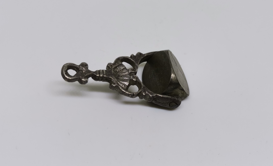 OSMANLI DÖNEMİ RUMCA YAZILI NADİR DÖNERLİ MÜHÜR