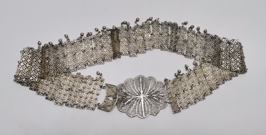 TELKARİ İŞÇİLİKLİ VE GÜMÜŞ KAPLAMA ANTİKA GELİN KEMERİ