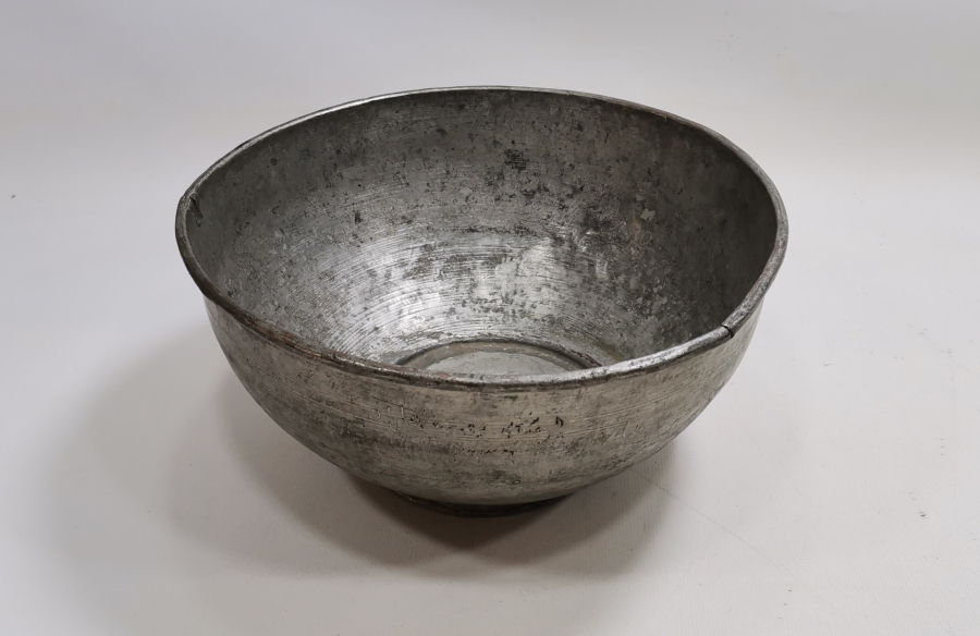 ÜZERİ OSMANLICA YAZILI BÜYÜK BOY BAKIR ÇORBA KASESİ