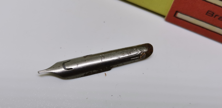 İÇİNDE DİVİT UÇLARI BULUNAN OSMANLI DÖNEMİ HATTAT DİVİT UÇLARI