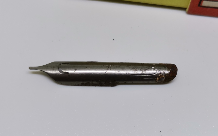 İÇİNDE DİVİT UÇLARI BULUNAN OSMANLI DÖNEMİ HATTAT DİVİT UÇLARI