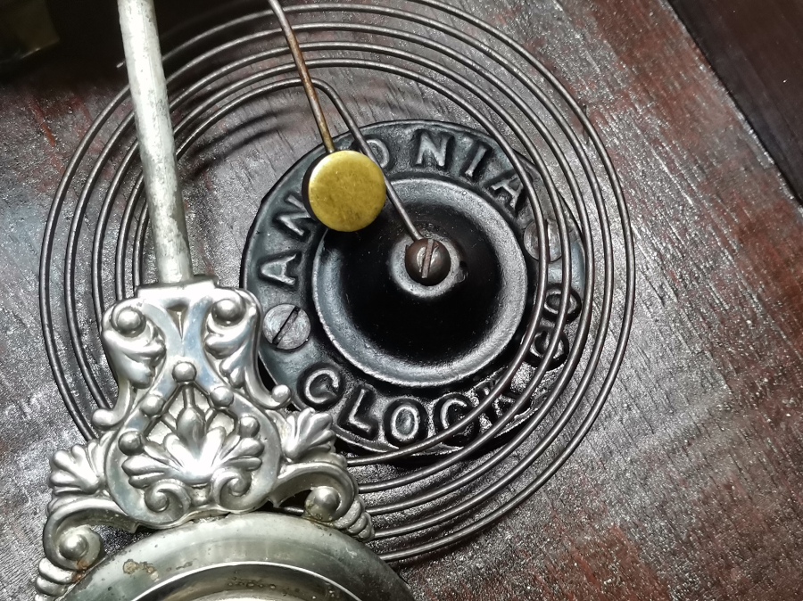 OSMANLI DÖNEMİ NADİR FORMDA BÜYÜK BOY MASA VE DUVAR SAATİ