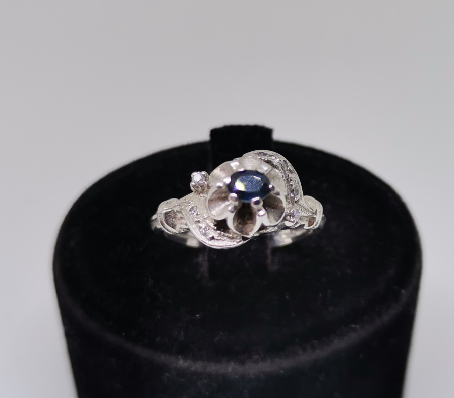 SAFİR VE PIRLANTA TAŞLI SALYANGOZ MODEL YÜZÜK