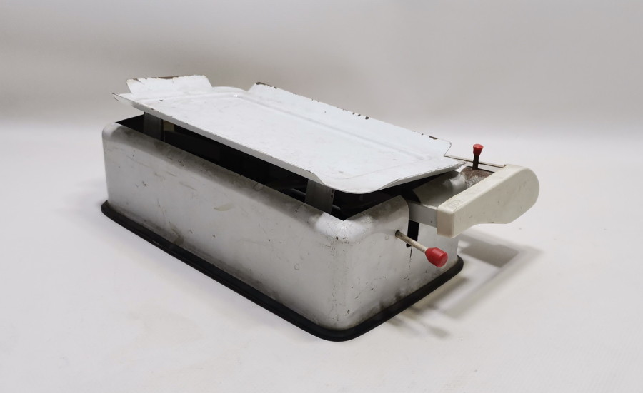 TIP TARİHİ - ANTİKA BEBEK TARTISI