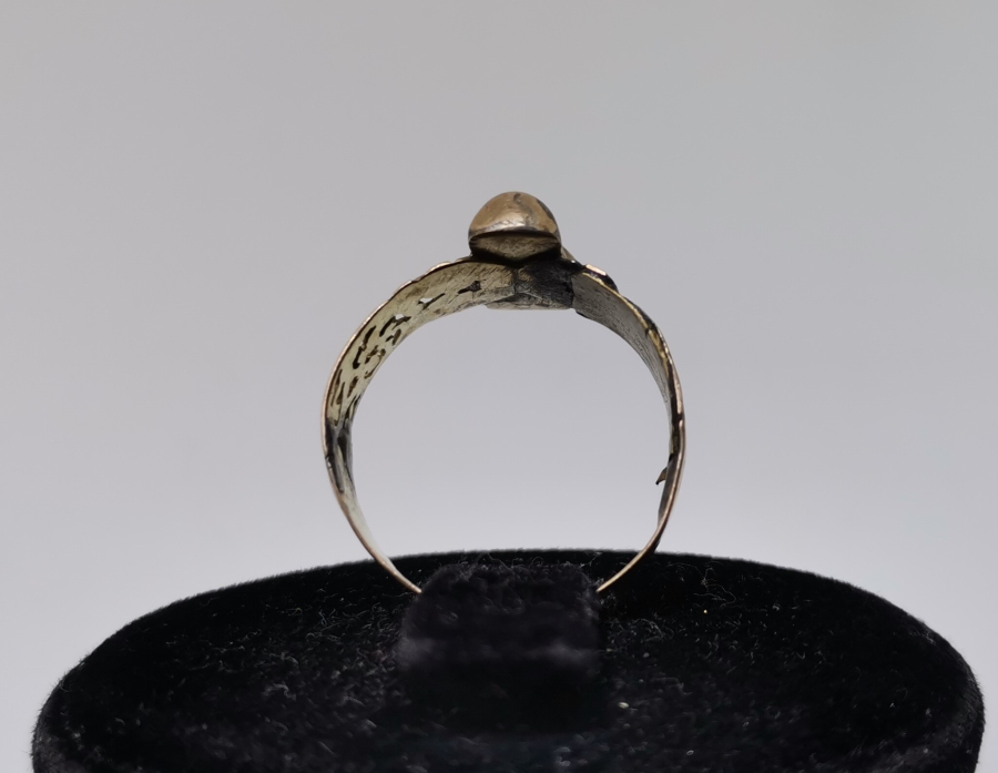 ÜZERİNDE MEVLEVİ SİKKESİ BULUNAN OSMANLI DÖNEMİ ALTIN YÜZÜK