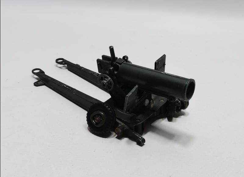 ANTİKA FRANSIS YAPIMI SOLIDO MARKA MODEL TOP ARABASI 