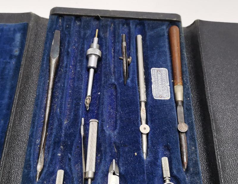 KUTUSUNDA ANTİKA MÜHENDİS PERGEL TAKIMI