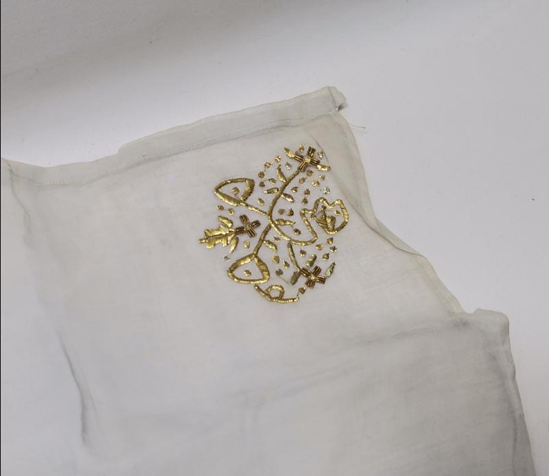 OSMANLI DÖNEMİ RUM İŞİ ALTIN SIRMA İŞLEMELİ İPEK ÇEVRE