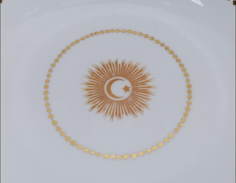 OSMANLI DÖNEMİ ÜZERİ AY YILDIZLI BÜYÜK BOY PORSELEN MEYVELİK