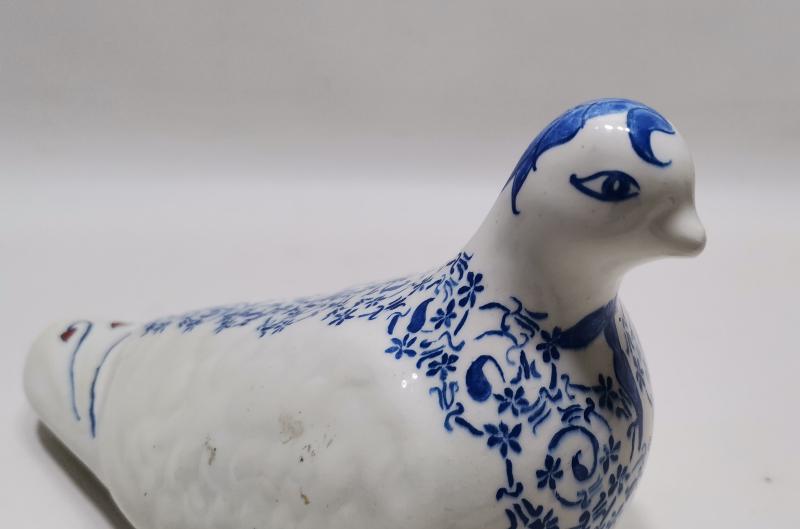 USTA DAMGALI KÜTAHYA SERAMİK GÜVERCİN BİBLOSU