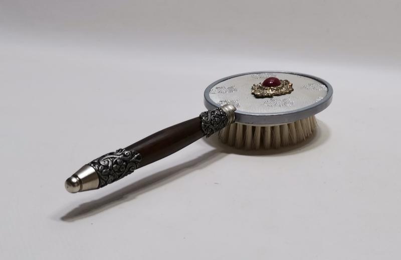 ANTİKA ELBİSE FIRÇASI