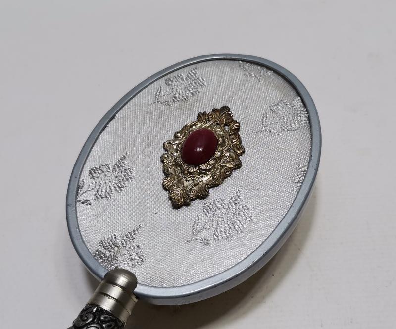 ANTİKA ELBİSE FIRÇASI