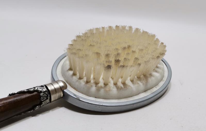 ANTİKA ELBİSE FIRÇASI