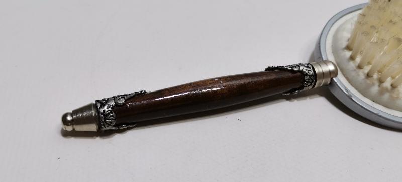 ANTİKA ELBİSE FIRÇASI