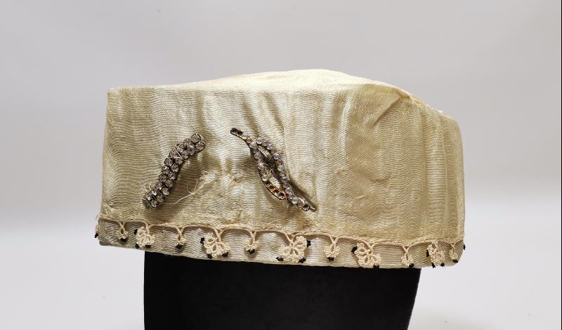 CUMHURİYET İLK DÖNEM SÜNNET ŞAPKASI