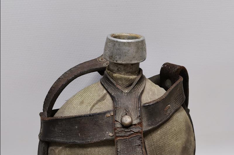 ORJİNAL KILIFINDA 1. DÜNYA SAVAŞI MANTAR KAFA OSMANLI SUBAY MATARASI