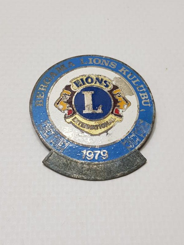 1979 BERGAMA LİONS KULÜBÜ ROZETİ 